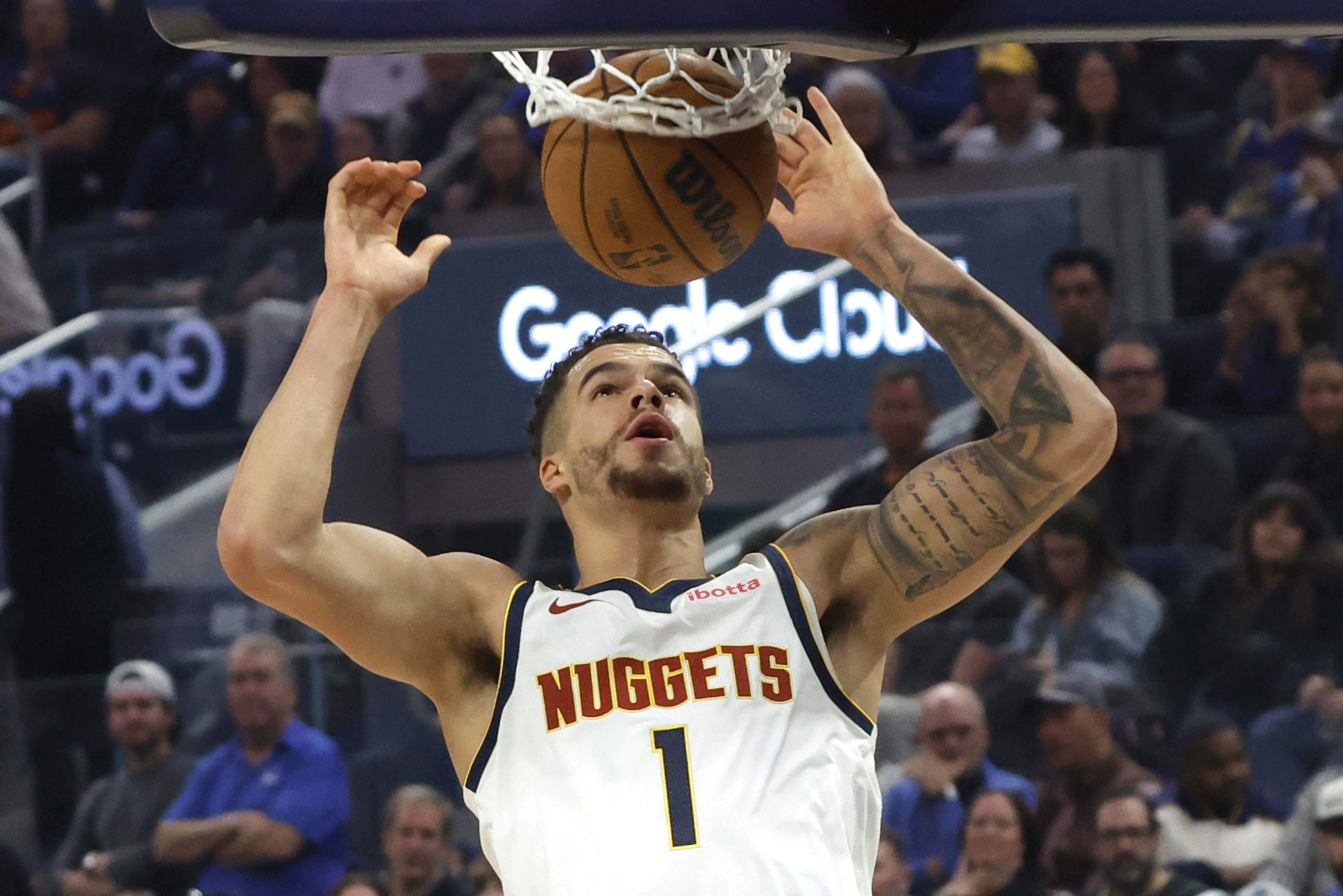 pp电子-波特：曾让装备经理帮我把电话给湖人啦啦队员 并成功和她在一起